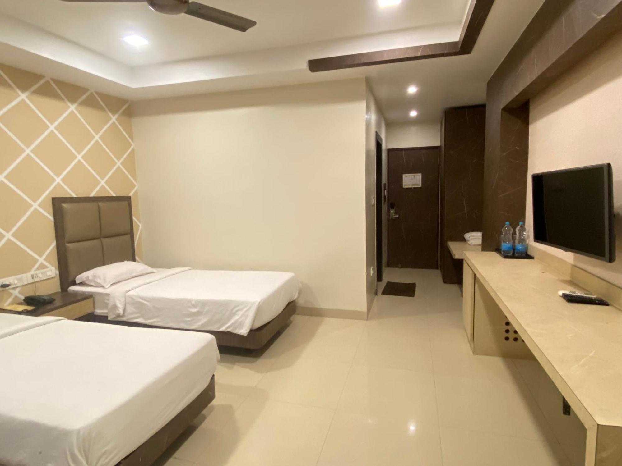 Hotel Rituraj 구와하티 외부 사진